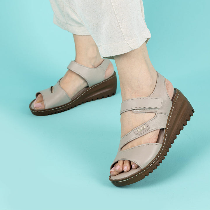 Yorga Kadın Hakiki Deri Silver Dolgu Topuk Sandalet