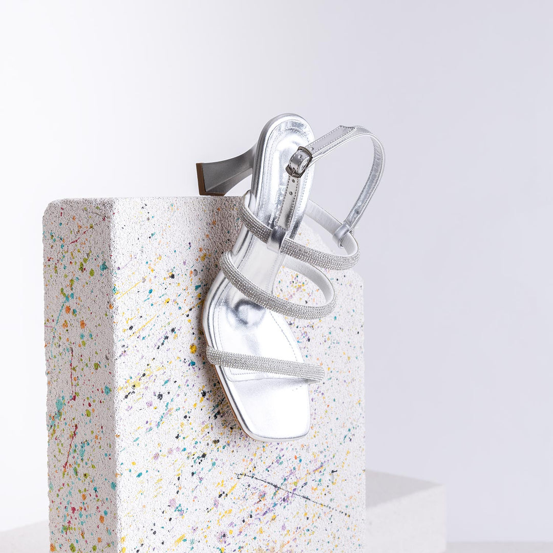 Yeni Sezon Üç Bantlı Taş İşlemeli Şık Yüksek Topuk Belami Gümüş Kadın Abiye Topuklu Ayakkabı