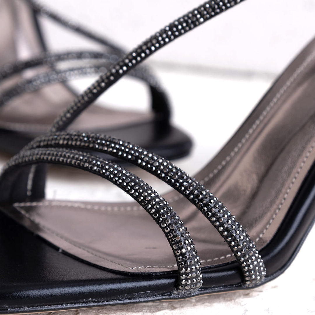 Yeni Sezon Özel Gün Konforlu Rahat Bilekten Bağcıklı Şık Glinda Siyah Kadın Taşlı Topuklu Ayakkabı