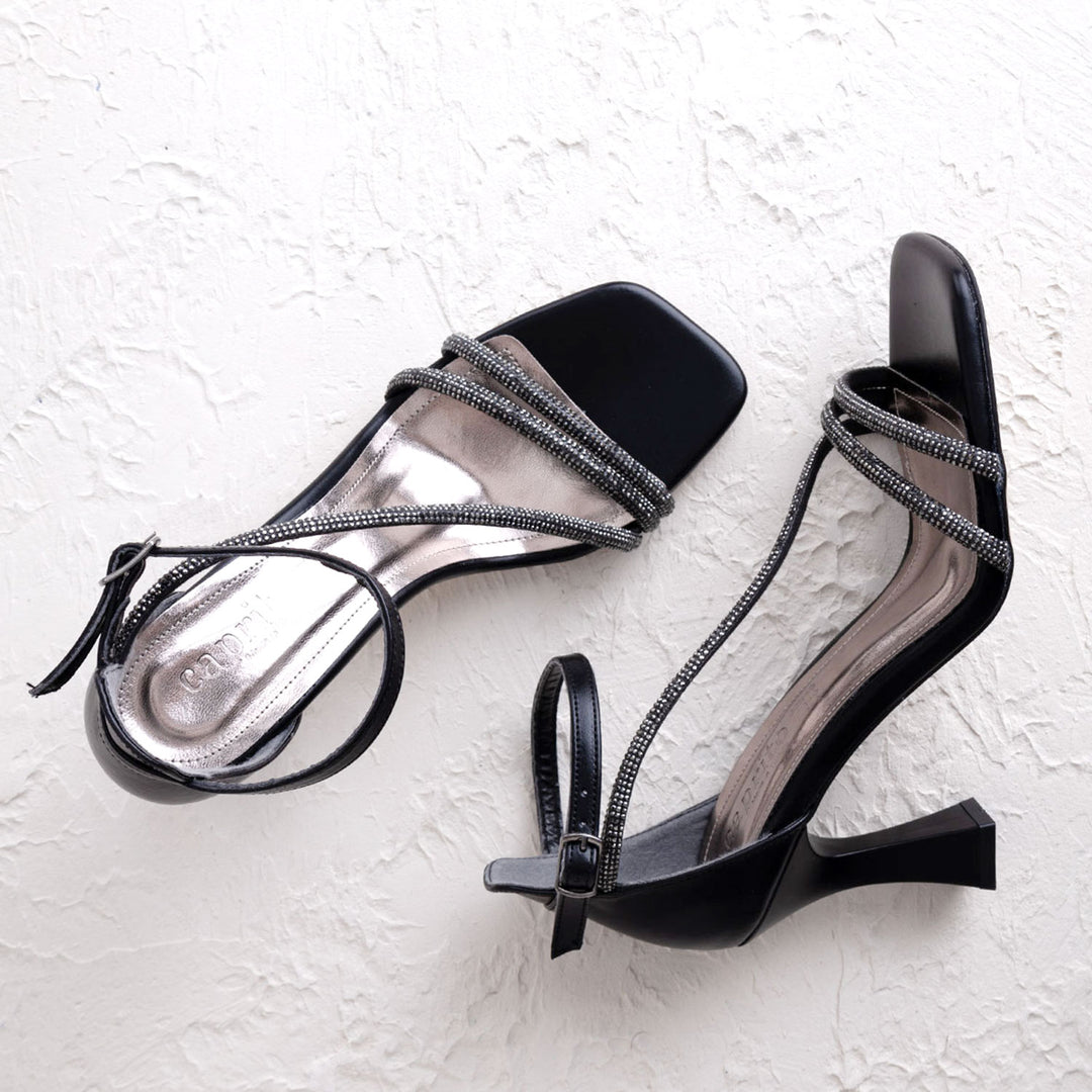 Yeni Sezon Özel Gün Konforlu Rahat Bilekten Bağcıklı Şık Glinda Siyah Kadın Taşlı Topuklu Ayakkabı